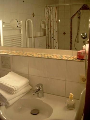 Hotel & Restaurant Zum Schwanen Neuried  Екстериор снимка
